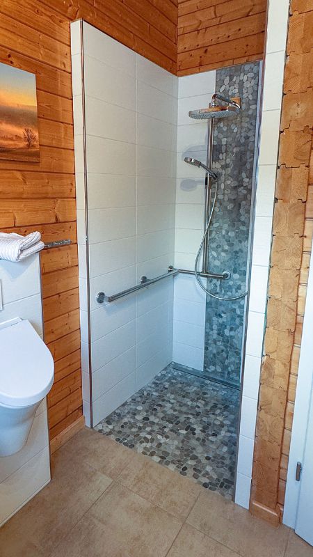 eifelchalet niederehe dusche