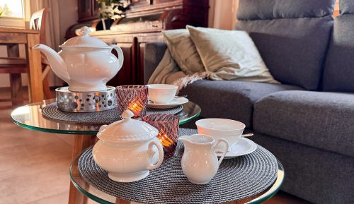 eifelchalet niederehe wohnbereich tee
